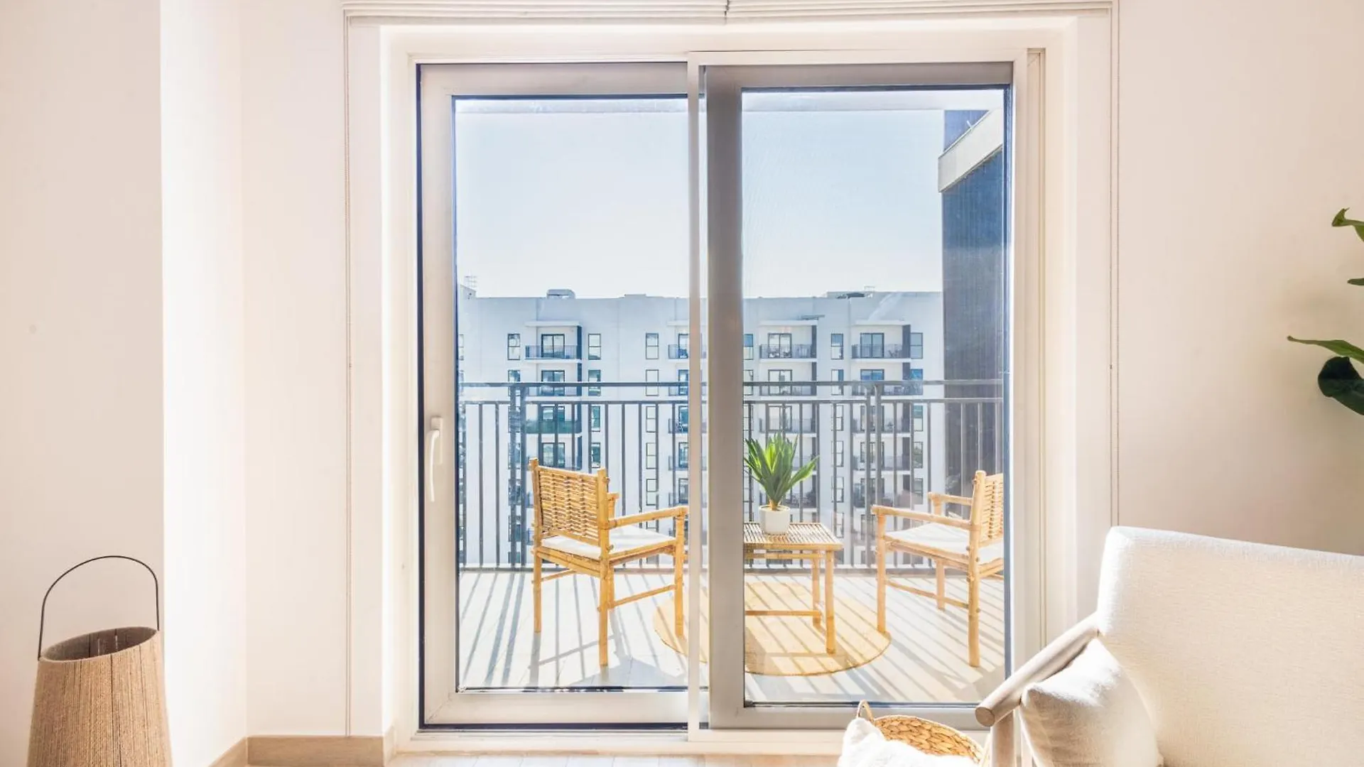 Voyage'S Two-Bedroom Haven Abu Dhabi